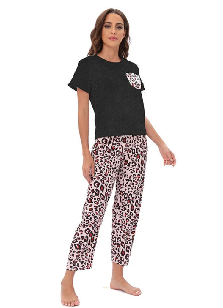 Casual Patterned T-Shirt and Capri Pants Set