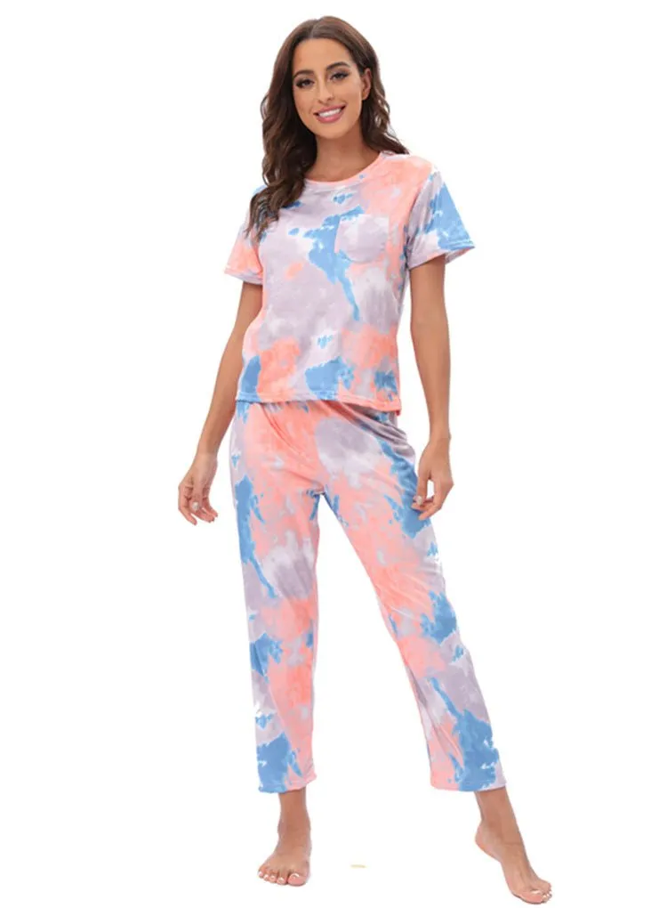 Casual Patterned T-Shirt and Capri Pants Set