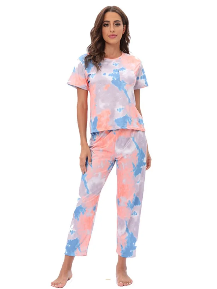 Casual Patterned T-Shirt and Capri Pants Set